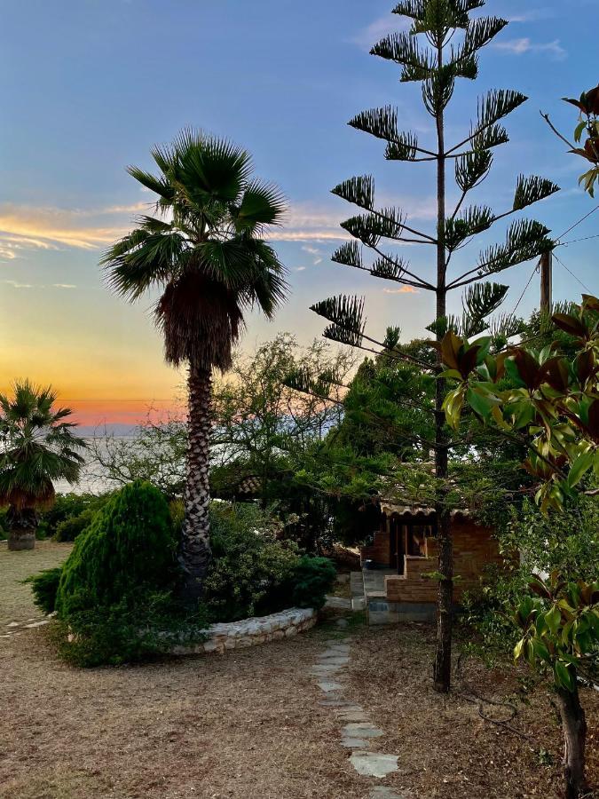Villa Sul Mare Chalkís Exteriör bild